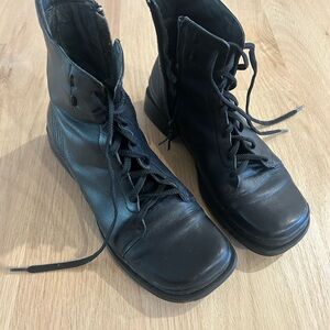Black Lace-Up Leather Boots from Country Road, Size 7